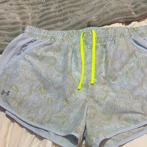 Under Armour Women's Athletic Shorts size large